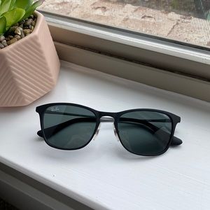 Ray-Ban Junior Sunglasses Black Frame